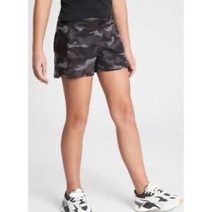 Athleta Girl Gray Camo Athletic Shorts Drawstring Zip Pockets Kids L 12
